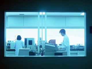 研究所の実験室のイメージ