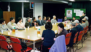槙坪さんを囲む会の全景