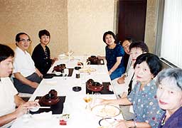 関西文化サロンで「われりく」取材陣と会食