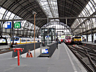 アムステルダム中央駅ホーム