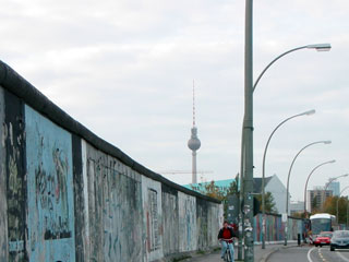 ベルリンの壁とテレビ塔