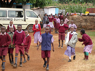 ケニアにて(村の学校)
